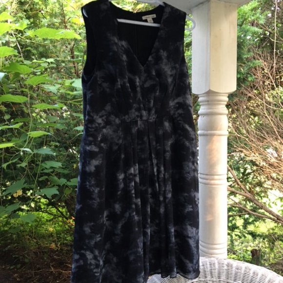 "Lets Party!" Stunning, Cloud print, Chiffon Party Dress Size 14. - Picture 14 of 14
